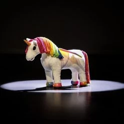 LeMieux Mini Pony Eenhoorn Magic | Regenboog 8 LeMieux Mini Pony Eenhoorn Magic | Regenboog -Equestrian Supply Store 3n6a17571