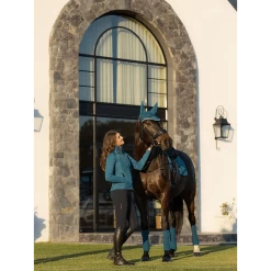 LeMieux Zadeldek Suede | DR 25 LeMieux Zadeldek Suede | DR -Equestrian Supply Store tracyrobertson lmwinter2022 104